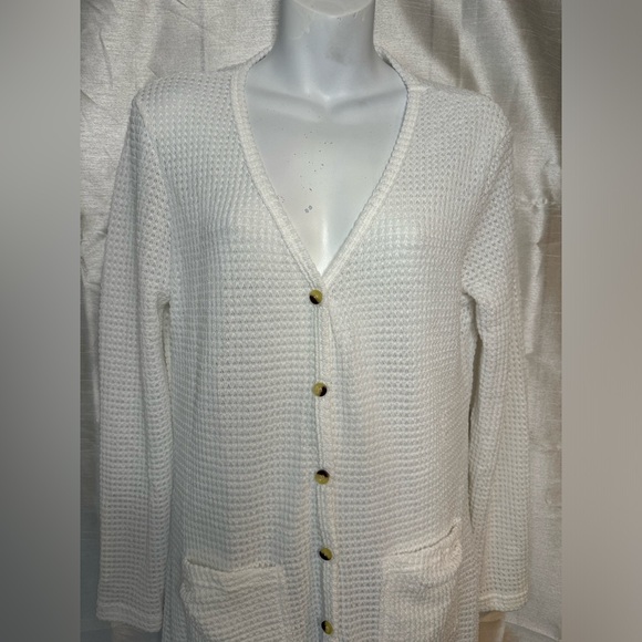 Longline Ivory Button Down Cardigan - Picture 4 of 11